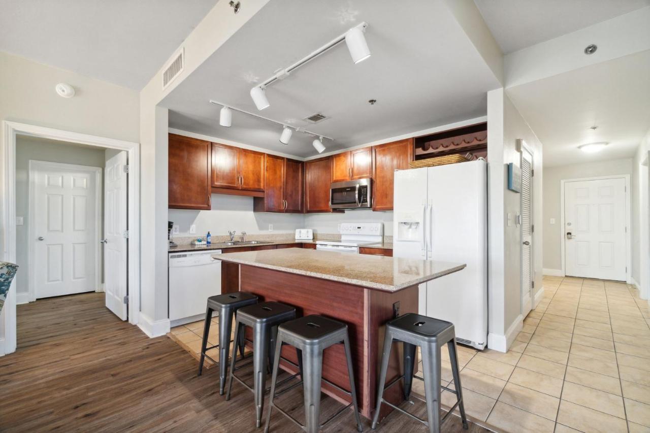Laketown Wharf #138 By Nautical Properties Vacation