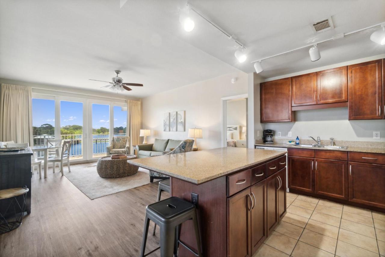 Laketown Wharf #138 By Nautical Properties Vacation Holiday home